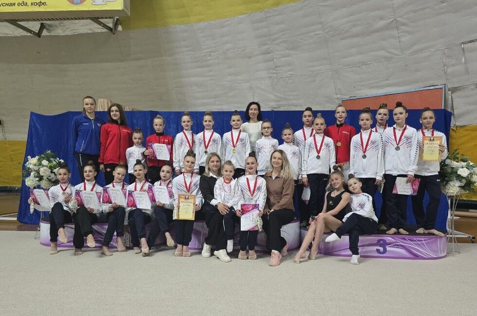 Спорт, память, патриотизм: донецкие гимнастки выступили на турнире ко Дню Победы