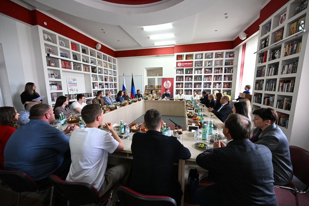 Денис Пушилин встретился с журналистами в День работников СМИ и полиграфии