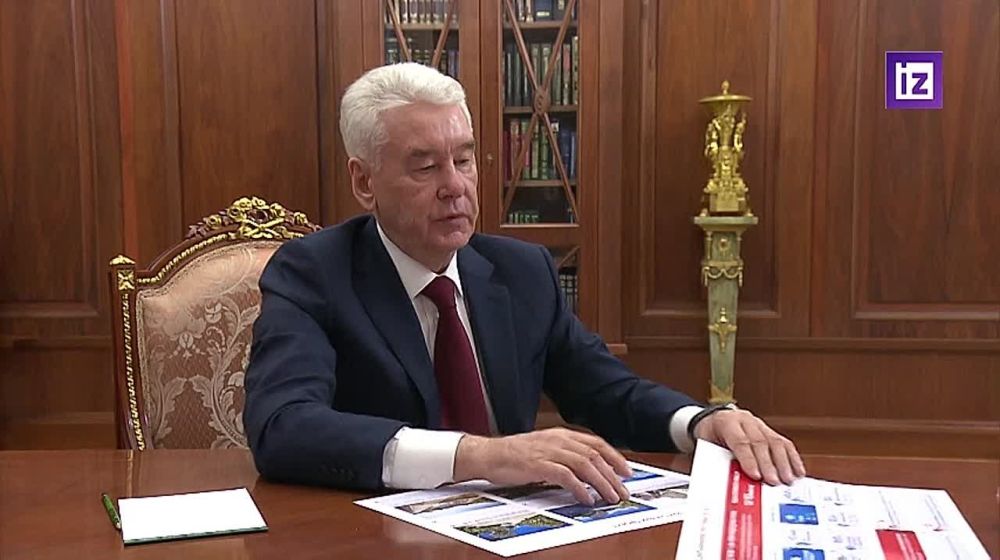 Москва помогает в создании "инфраструктуры для жизни" в Донецке и Луганске, заявил мэр столицы Сергей Собянин