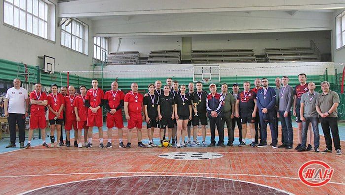 Сегодня, 6 мая, в честь Дня победы в Великой Отечественной войне и Дня образования Донецкой Народной Республики в Иловайске состоялся турнир по волейболу, который продолжил традицию праздничных спортивных соревнований на...