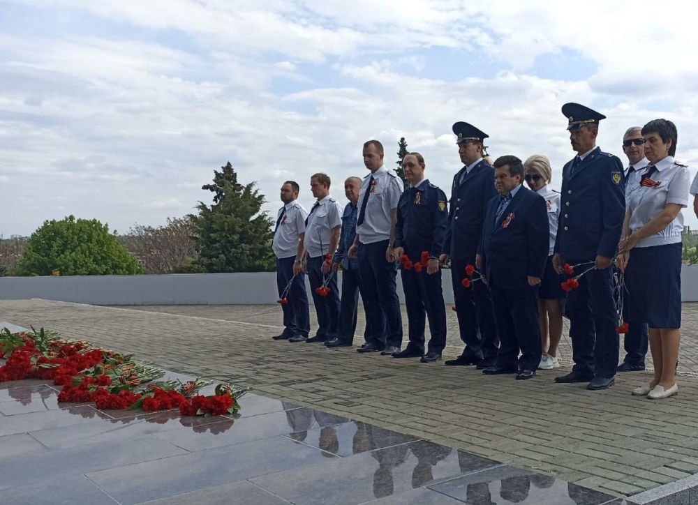 Донецкое управление Ростехнадзора почтило память героев Великой Отечественной войны