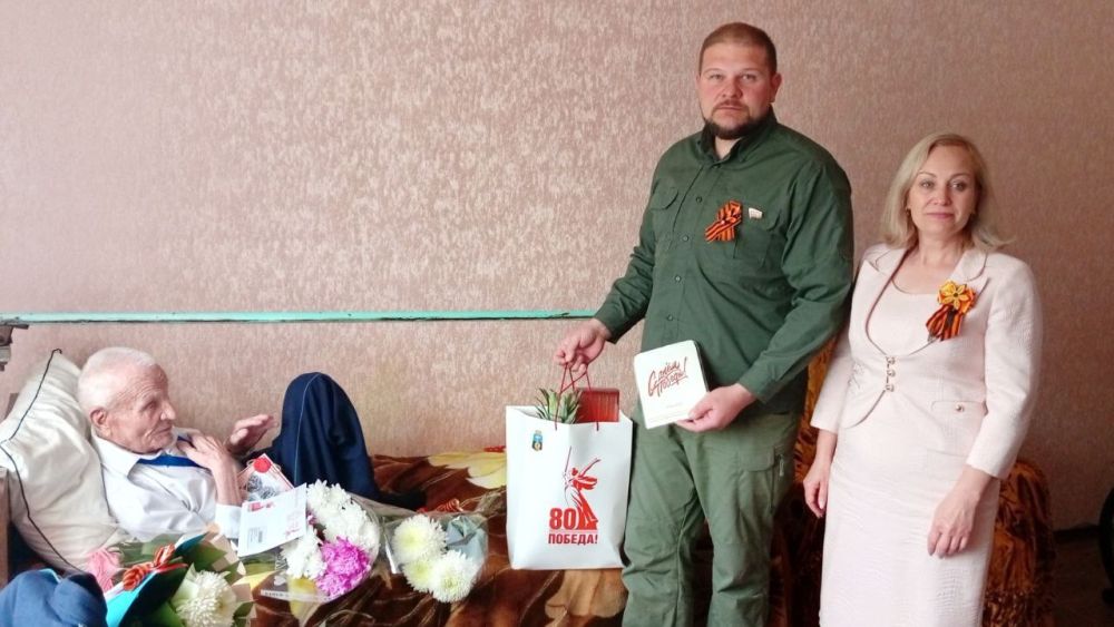 По поручению президента Российской Федерации Владимира Путина и при поддержке Главы Донецкой Народной Республики Дениса Пушилина, Руководитель Управы Петровского внутригородского района Администрации городского округа Донецк...