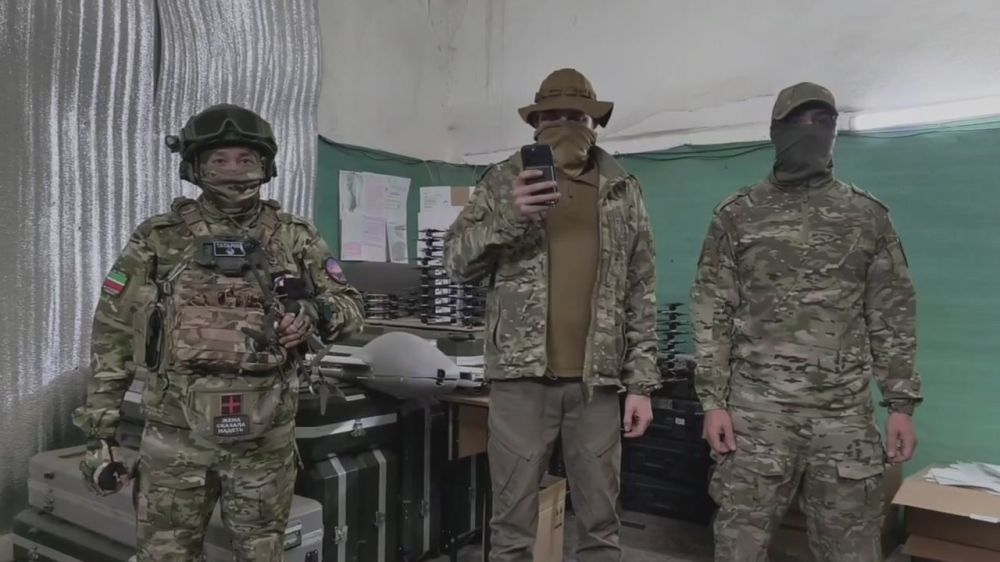 В рамках акции «Наследники Победы», посвященной празднованию Дня Победы в Великой Отечественной войне 1941–1945 гг., Управа Ворошиловского внутригородского района совместно с бойцами ВЧ 42600 110 бригады и Отрядом...