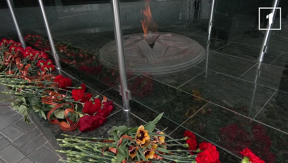 В День Победы сотрудники СК России по ДНР почтили память Героев Великой Отечественной войны