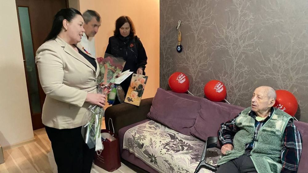 Елена Шишкина поздравила ветеранов Великой Отечественной войны