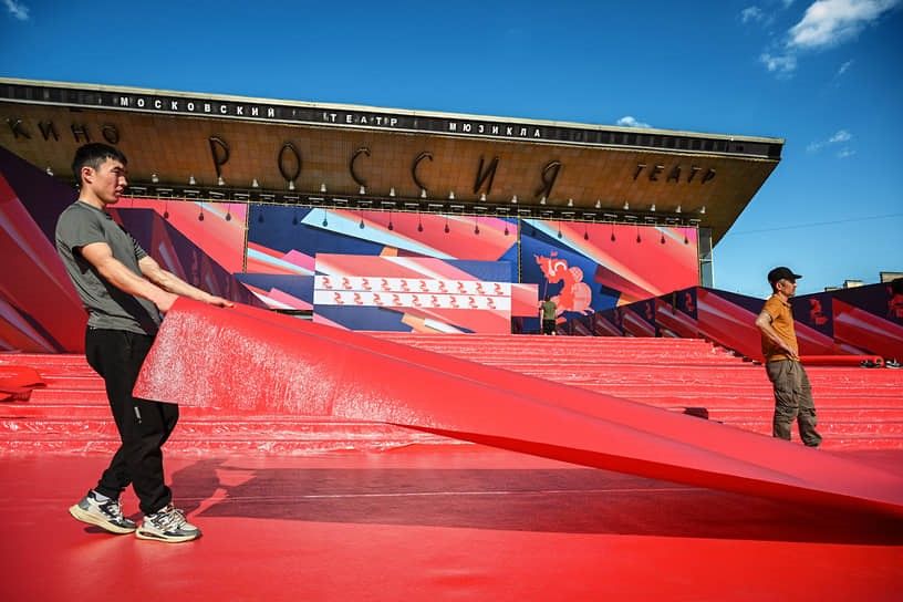 Юрий Селиванов: Красная дорожка к хате, которая всегда с краю…