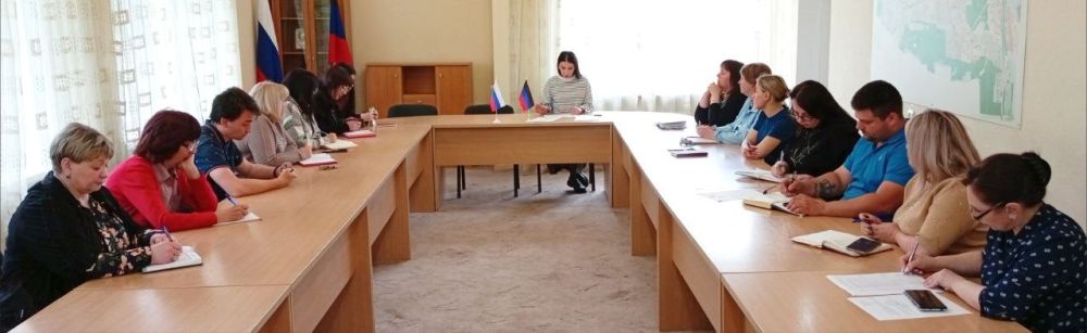 Наталья Бегуненко: В Управе Петровского внутригородского района Администрации городского округа Донецк прошел семинар по противодействию коррупции в органах местного самоуправления