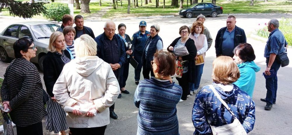 Наталья Бегуненко: В Петровском районе города Донецка продолжаются сходы с жителями