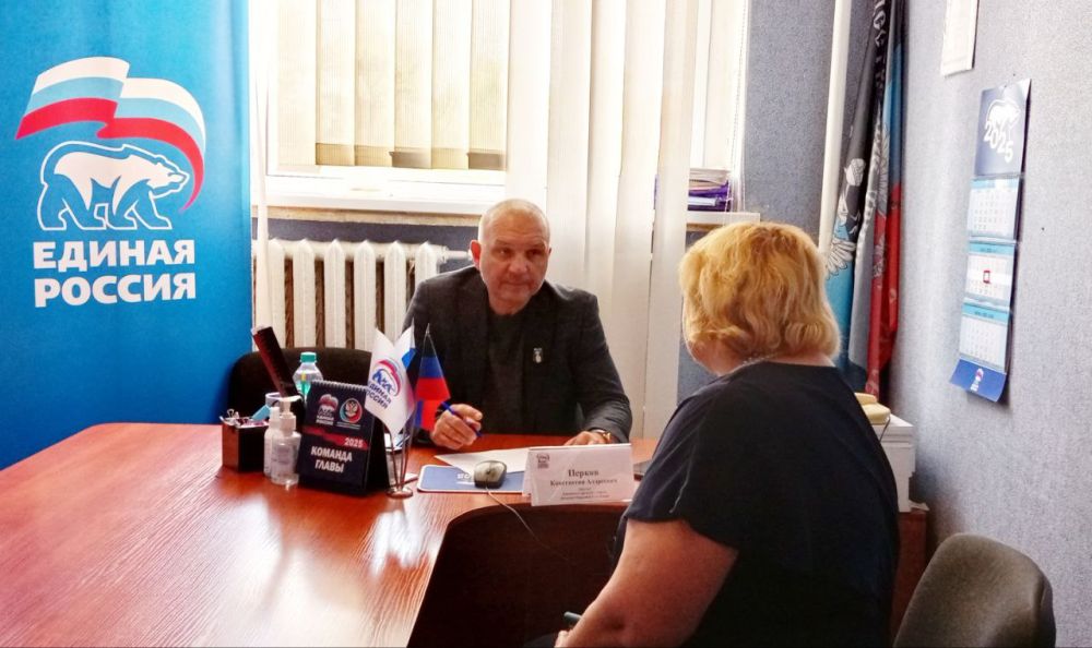 Наталья Бегуненко: Сегодня, 15 мая, в общественной приёмной партии «Единая Россия» Петровского района г. Донецка состоялся приём граждан