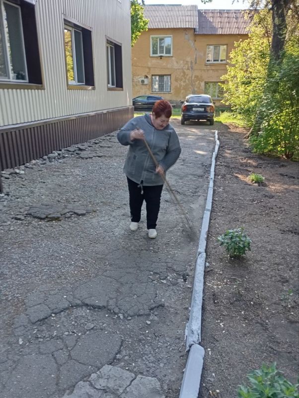 Юрий Будрин: Сегодня, 15 мая 2025 года, в рамках проекта «Городская среда», реализуемого Всероссийской политической партией Единая Россия сотрудники "Школа искусств № 7 г. Донецка", ГБОУ "Школа № 82 г. о. Донецк" и ГКДОУ...