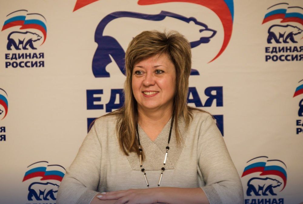 Константин Кузьмин: Сегодня день рождения празднует врио руководителя Регионального исполнительного комитета Донецкого отделения партии «Единая Россия» Татьяна Александровна Бубнова!