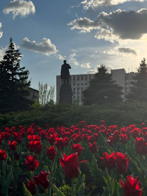 Александр Волошин: #ПейзажиДонбасса. Доброе утро, Донецк!