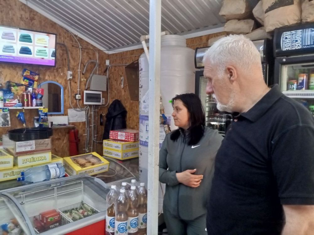 Андрей Бедило: Вчера, 24 мая 2025 года, совместно с комитетом Народного контроля г.о. Торез, провели рейд по объектам розничной торговли