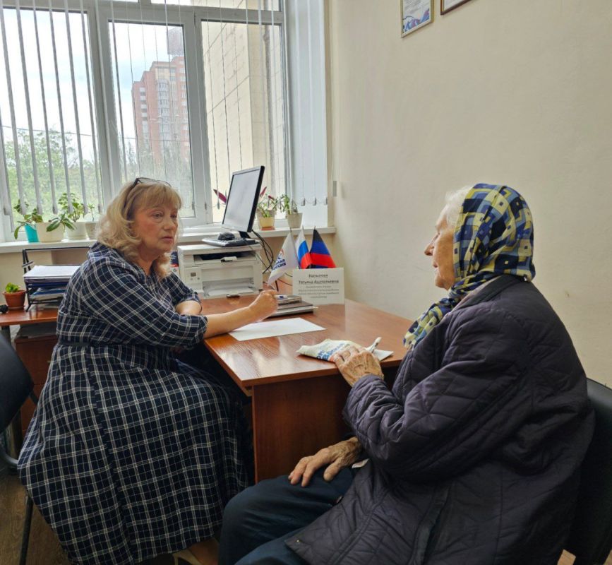 Сегодня, 27 мая, в общественной приёмной Партии «Единая Россия» Ворошиловского района города Донецка личный приём провела руководитель Управы Ворошиловского внутригородского района Администрации городского округа Донецк...