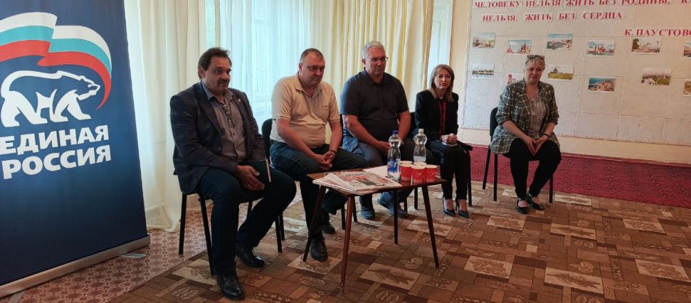 Юрий Будрин: Сегодня, 29 мая 2025 года в ГКДОУ "Детский сад № 337 г.о. Донецк" прошла встреча с трудовым коллективом