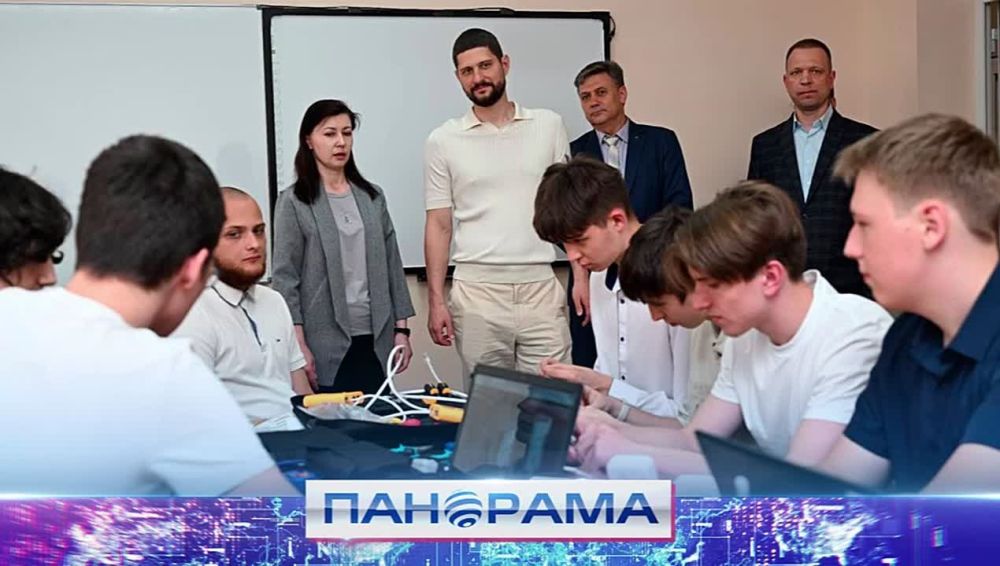 Молодые специалисты должны развиваться на родной земле! Сенатор России от ДНР Александр Волошин оценил подготовку кадров СПО