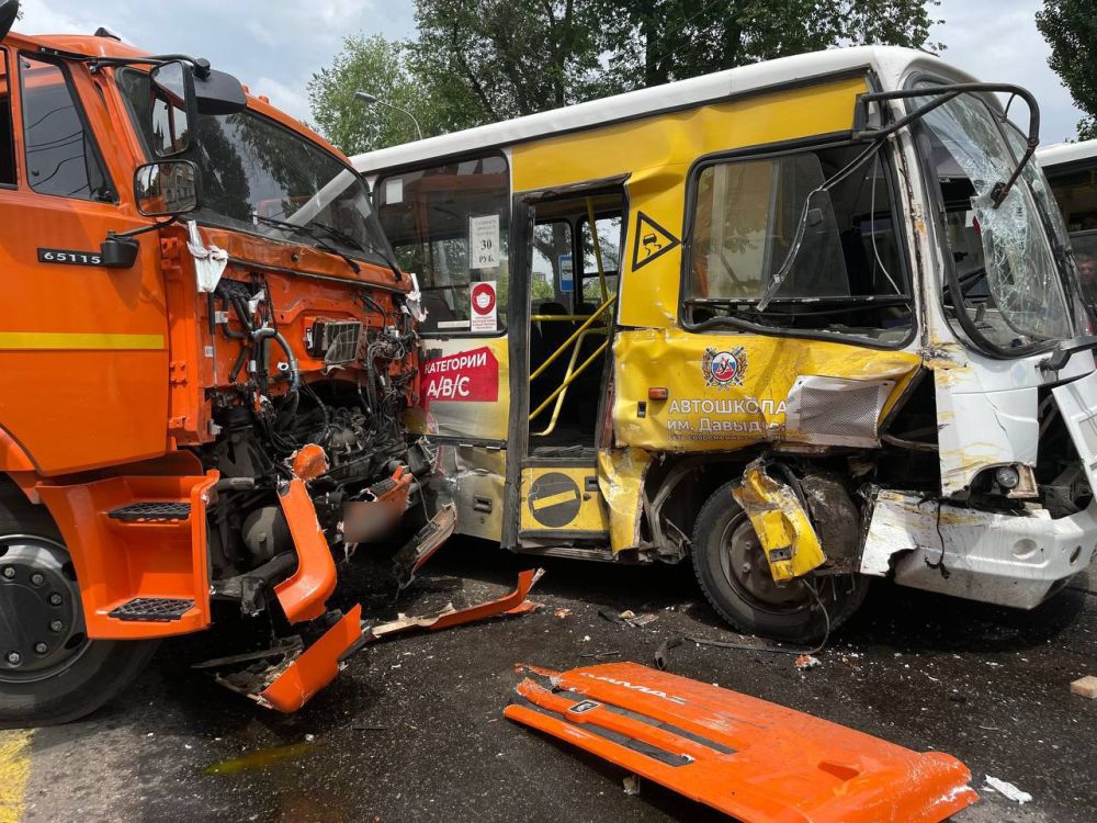 Алексей Кулемзин: По информации Министерства внутренних дел по Донецкой Народной Республике, в Ворошиловском районе, на пересечении ул. Университетской и пер