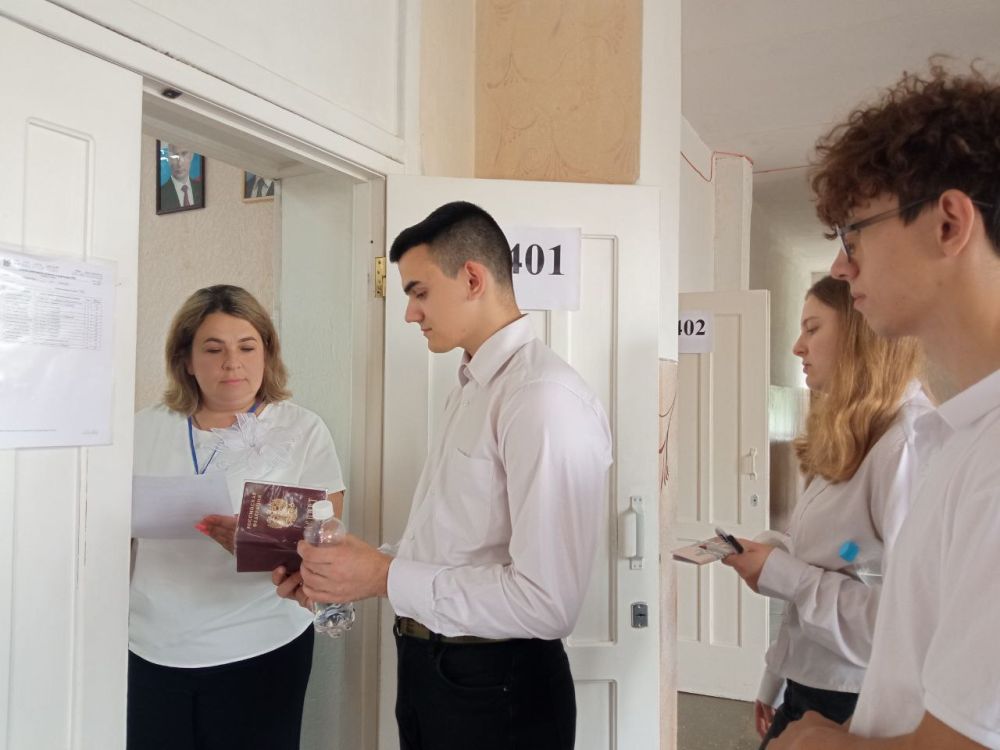 Олег Трофимов: В ДНР прошел ЕГЭ по русскому языку