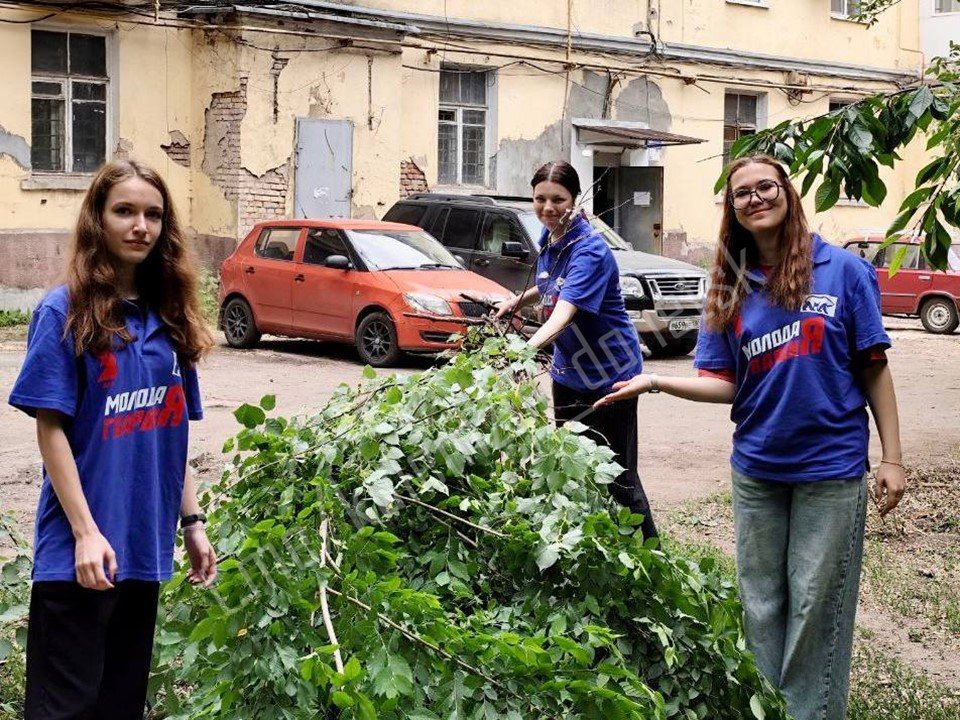 Алексей Кулемзин: Общегородской субботник в Донецке!
