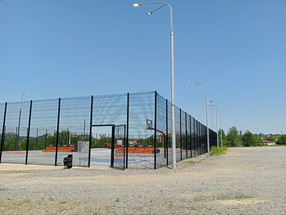 Юрий Мартынов: Недавно ко мне на приеме обратились жители Донецка, обеспокоенные состоянием местной баскетбольной площадки