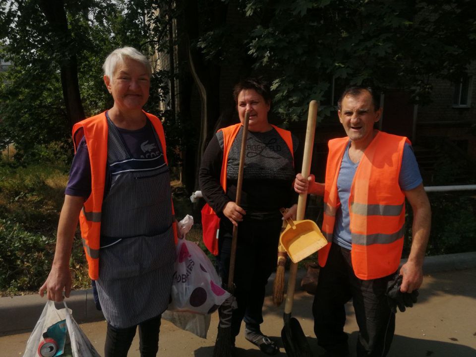 Василий Ткачук: Сегодня, 5 июня, в рамках проекта «Городская среда», реализуемого Всероссийской Политической Партией «Единая Россия» и традиционной экологической акции "Чистый четверг", сотрудники МУП АГД "Управляющая...
