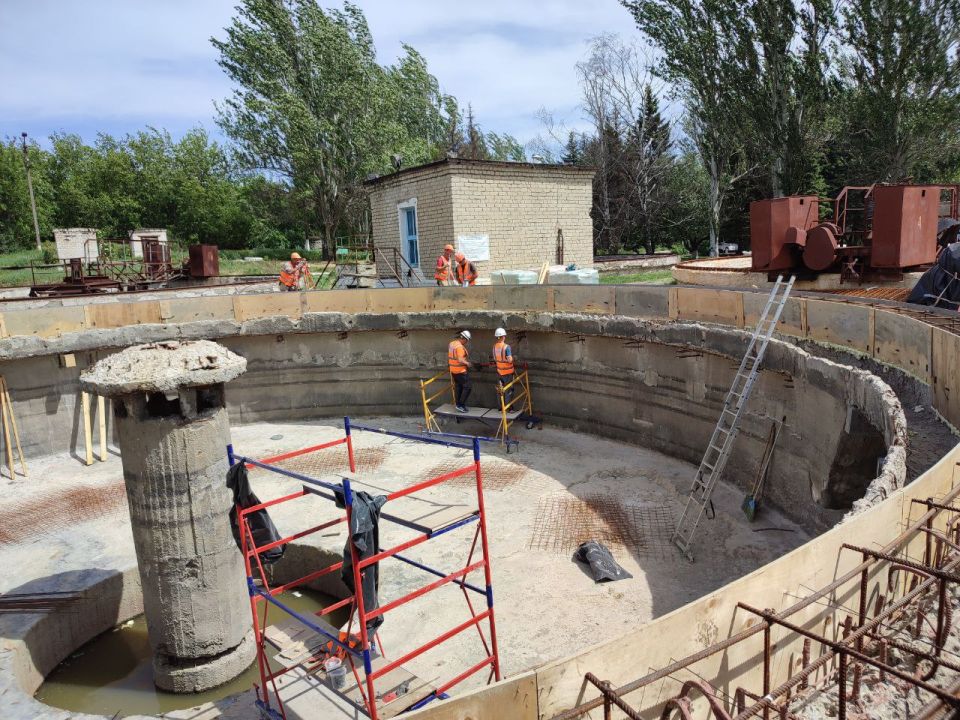 В Харцызске ремонтируют очистные сооружения