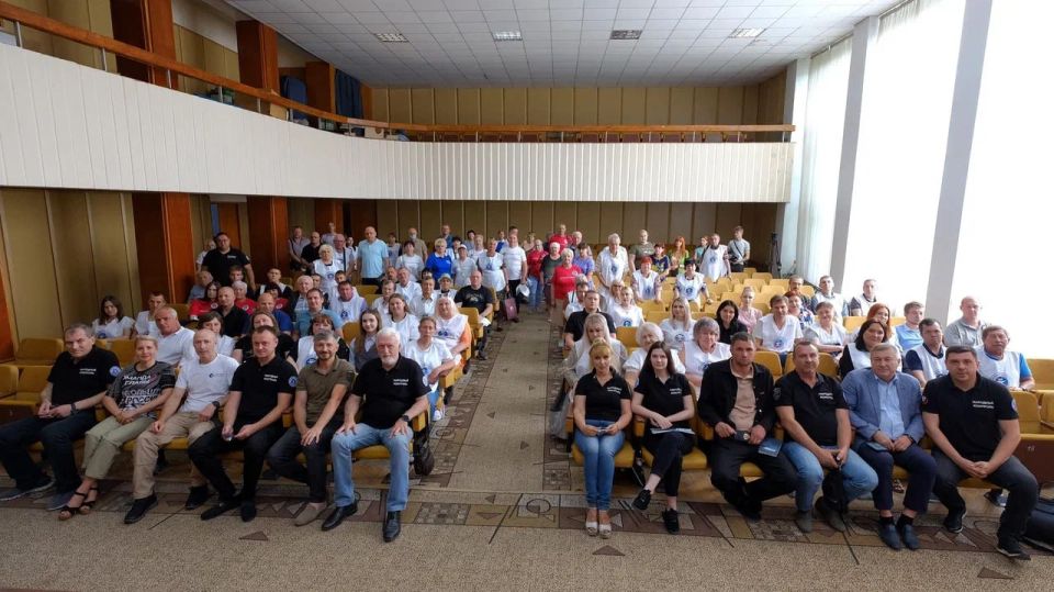 Андрей Бедило: Народный контроль Донецкой Народной Республики сегодня, это серьезная сила, способная дать опору гражданину и помочь эффективно и коммуникативно решить самые кричащие проблемы, а предпринимательской среде...