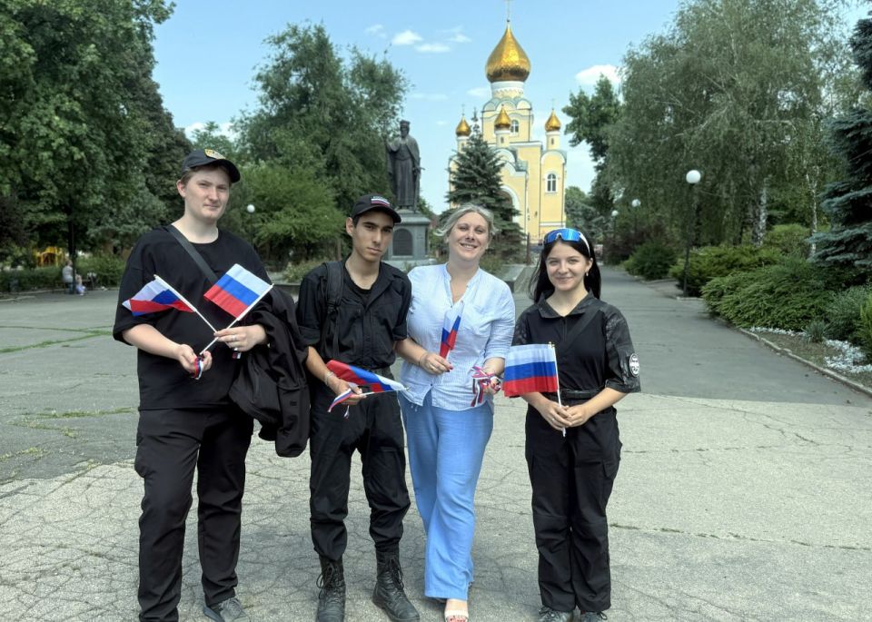 Иван Адамец: Акция «Мой Триколор» объединила жителей Куйбышевского района!