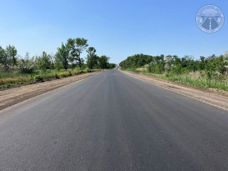 В Старобешевском округе завершается ремонт участка автодороги Менчугово - /21К-09