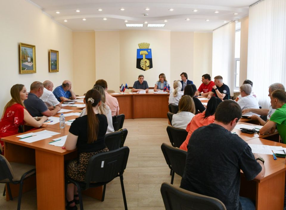 В столице Республики наряду с другими муниципалитетами заработал общественный совет