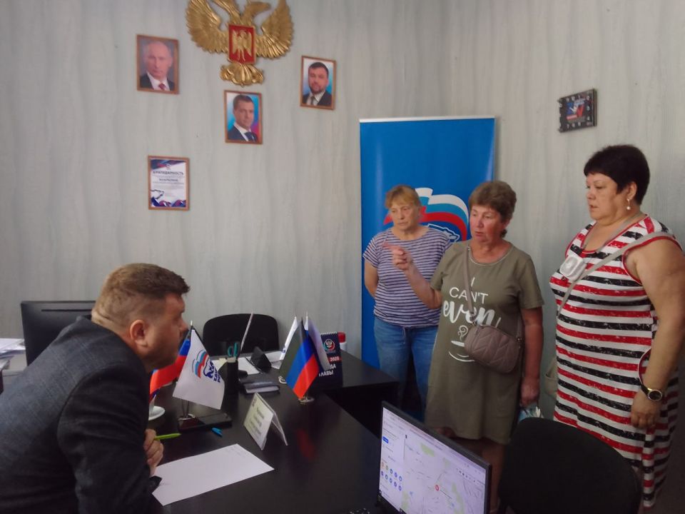 Юрий Будрин: Прием граждан. Сегодня, 11 июня 2025 года в Кировском районе г. Донецка состоялся приём граждан в Общественной приемной Общественного Движения «Донецкая Республика» и Всероссийской политической партии Единая...