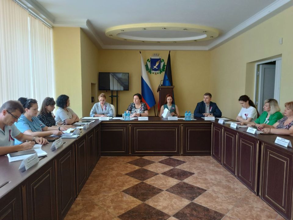 В Харцызске наряду с другими муниципалитетами Республики заработал общественный совет