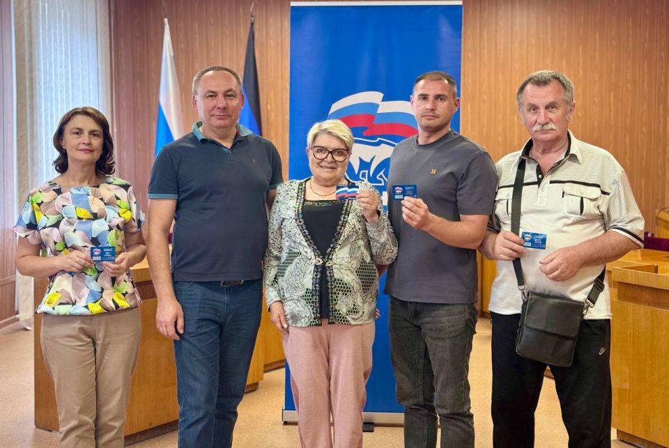 Михаил Меренков: Сегодня ряды местного отделения Всероссийской политической партии «ЕдинаяРоссия» пополнились новыми партийцами