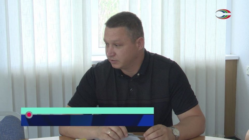 Заместитель генерального директора УНКО «Единый региональный фонд по управлению многоквартирными домами на территории Донецкой Народной Республики» Евгений Дротиков принял участие в аппаратном совещании городской...