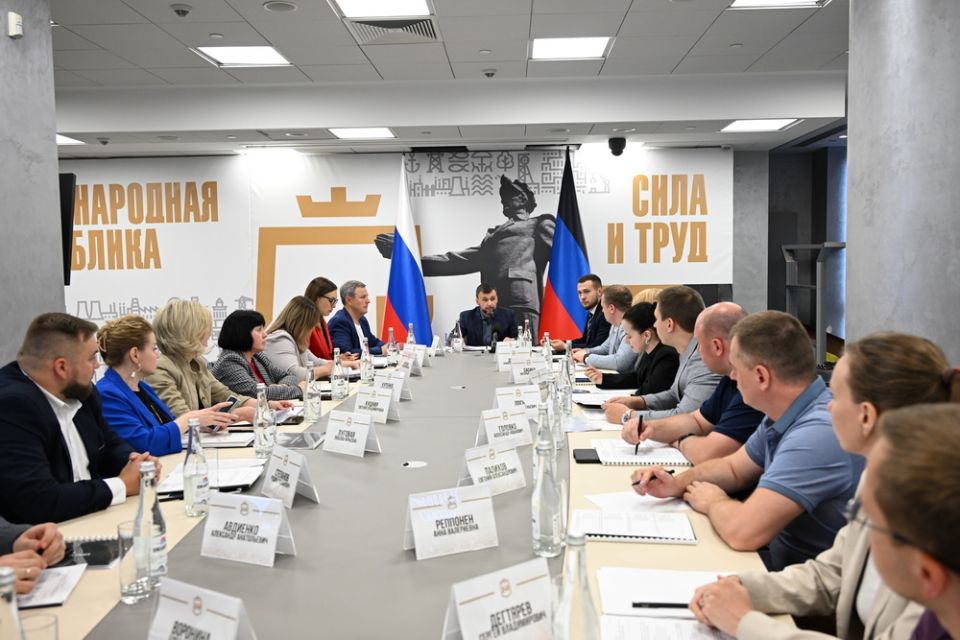 Денис Пушилин: Креативные индустрии становятся точкой роста экономики и самореализации в Донбассе