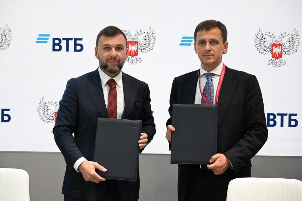 Константин Кузьмин: Денис Пушилин привез Республике с ПМЭФ почти 54 млрд инвестиций