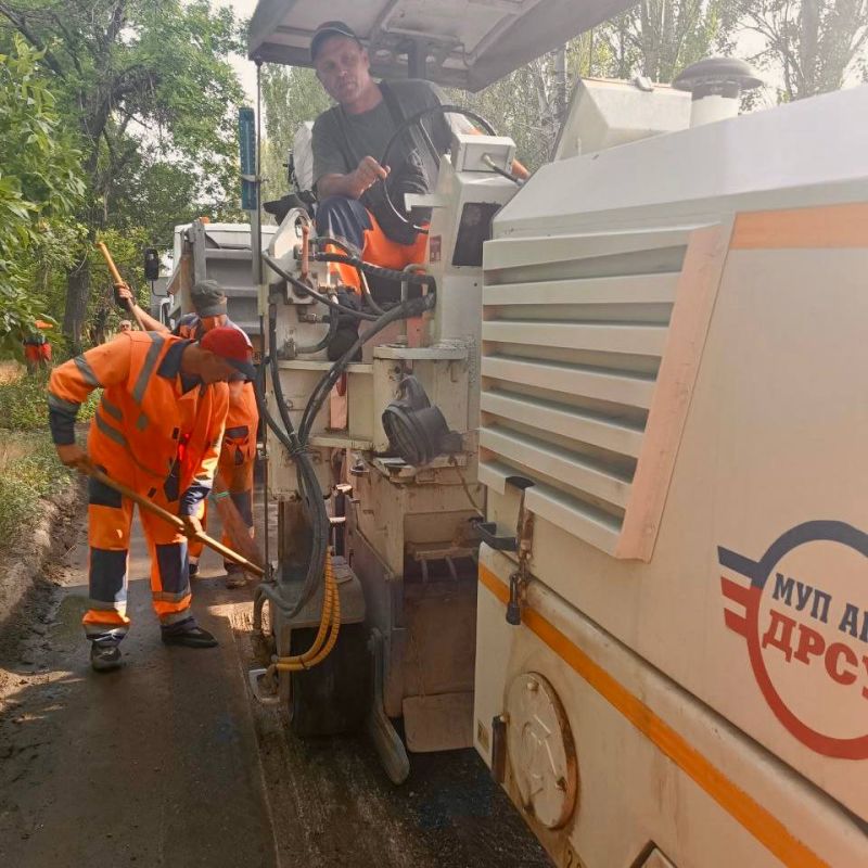 Михаил Меренков: Ремонт дороги по улице Баумана в Буденновском районе