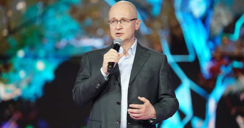 Кириенко: избирательная система РФ развивается на фоне кризиса демократии Запада