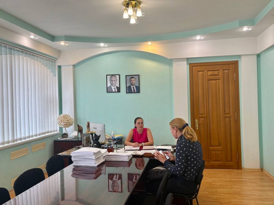 Приём граждан в Управе Ленинского внутригородского района Администрации городского округа Донецк