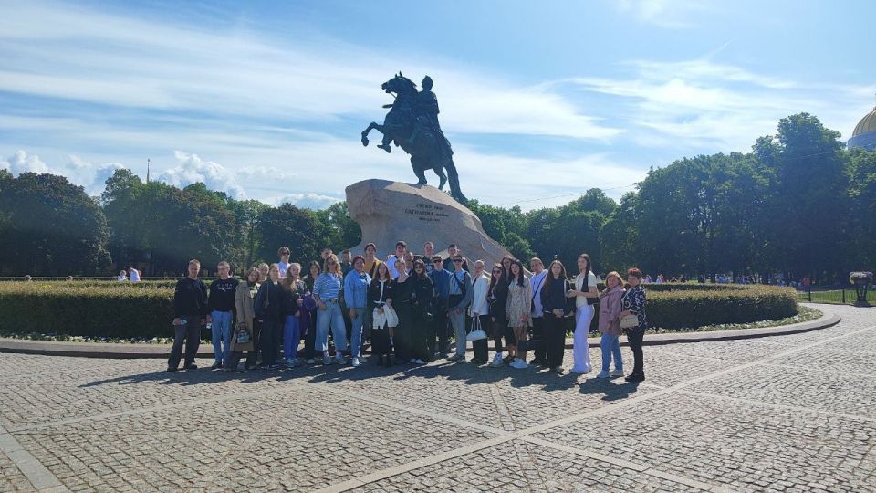 Юрий Будрин: Юные гости из Кировского района Донецка продолжают своё путешествие по Северной столице