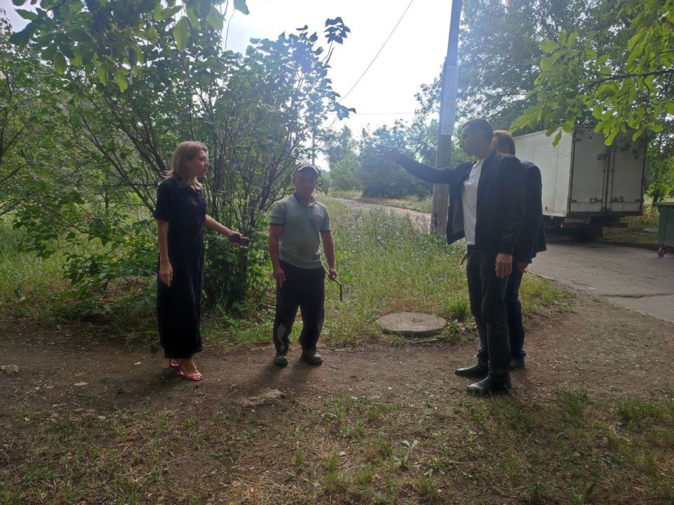 Юрий Будрин: Сегодня, 30 июня, в рамках проекта «Управдом», реализуемого Единой Россией, и.о. руководителя Управы Кировского внутригородского района Юлия Петрушина совместно с заместителем руководителя Управы Александром...