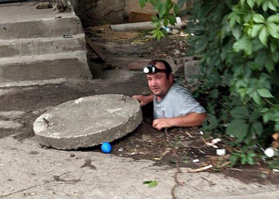 Иван Адамец: В Куйбышевском районе специалисты управляющей компании продолжают комплексное обслуживание жилого фонда