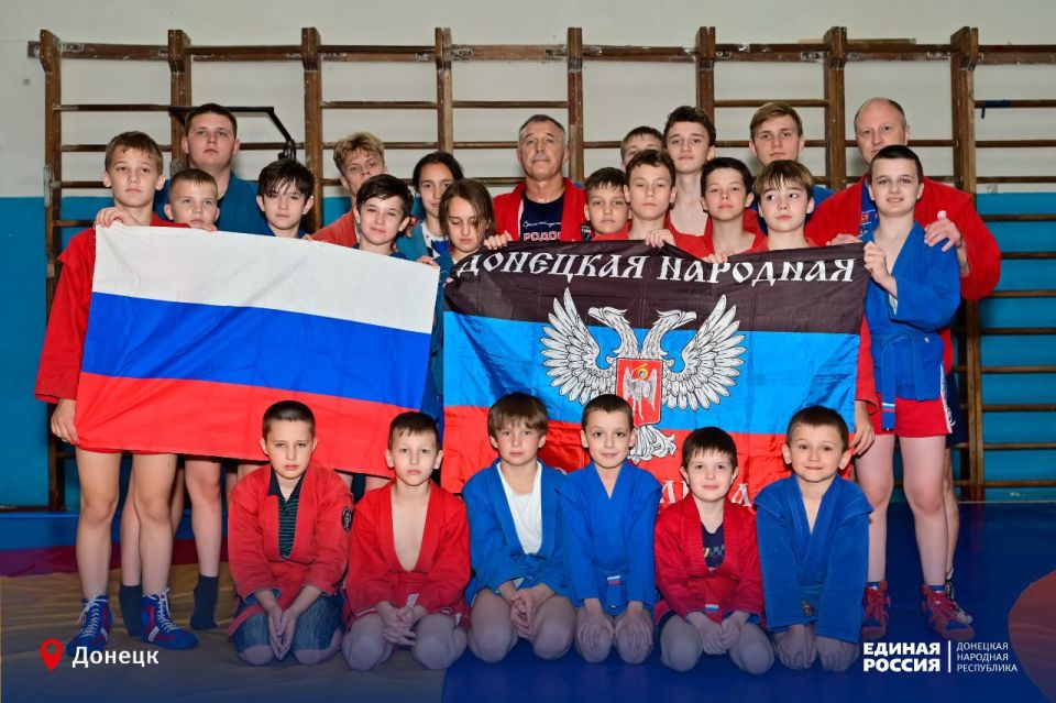 По партпроекту единороссов «Детский спорт» прошёл мастер-класс от легенды советского самбо