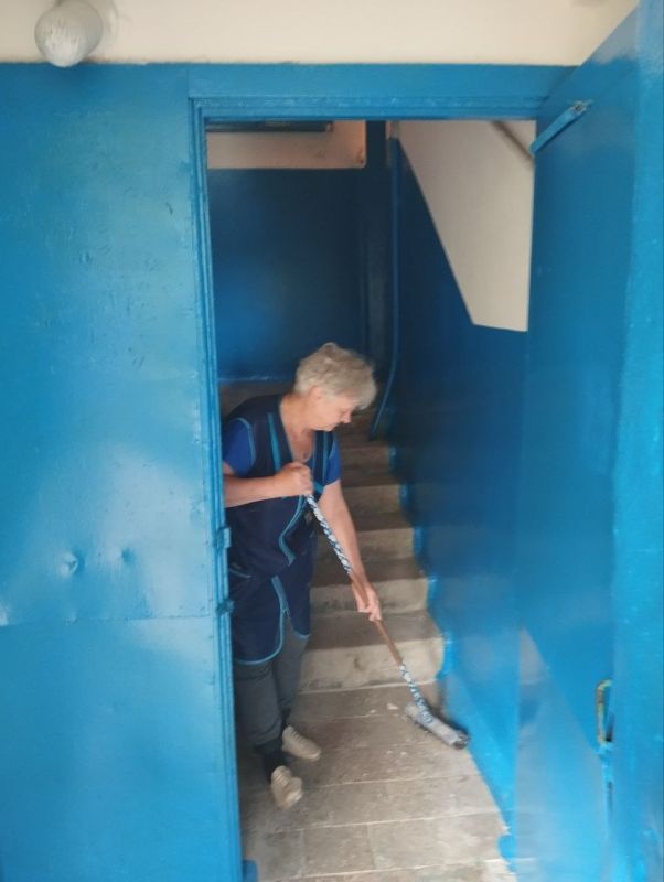 Елена Рязанцева: Сегодня, 03.07.2025 года, силами сотрудников жилищно-коммунальных предприятий Пролетарского внутригородского района г. Донецка были выполнены следующие работы: