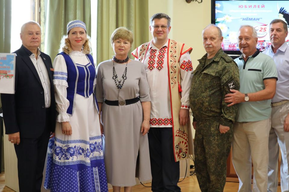     ..      ,  25-     -   ͸ .  ...