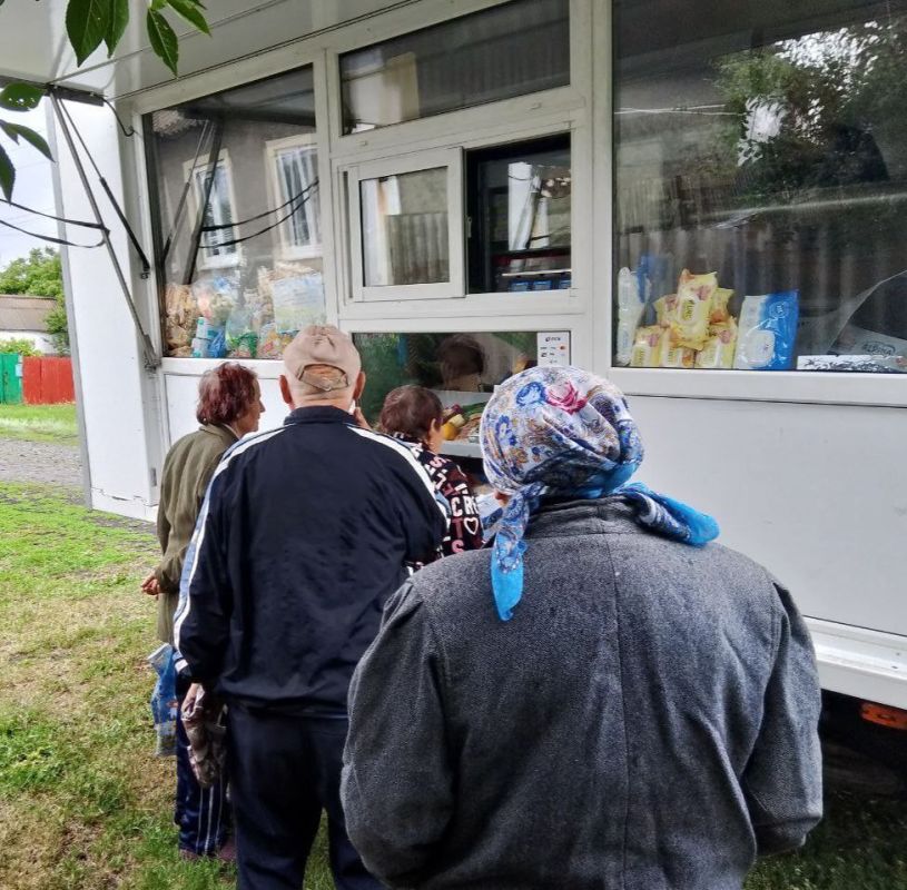 С 2 по 4 июля 2025 года осуществлена выездная торговля с использованием автомагазинов в населенных пунктах городских округов Донецк, Докучаевск, Горловка, Мариуполь, Харцызск, на территории г. Авдеевка, а также...