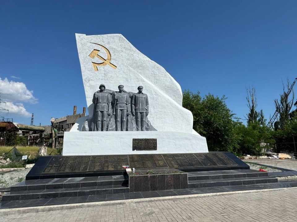 Завод «Азовсталь» — новый «Террикон Славы»: память о несгибаемом Донбассе