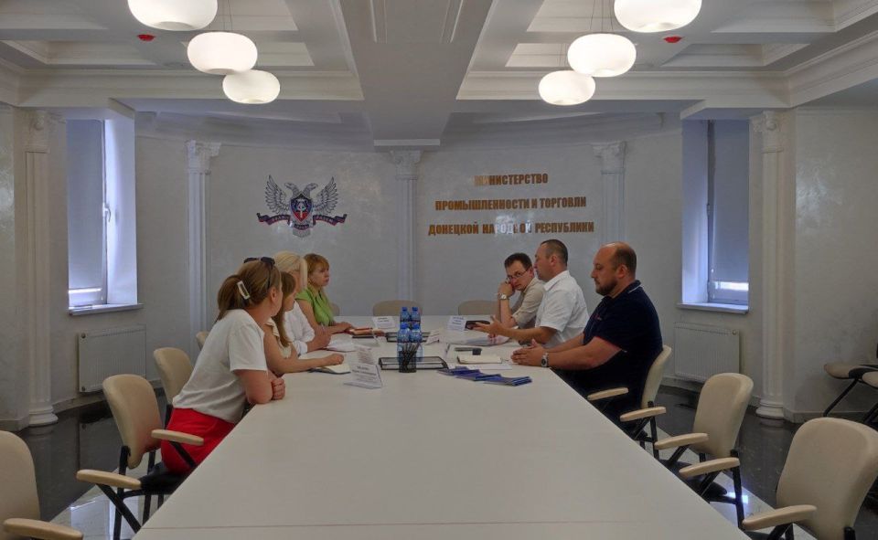 На площадке Минпромторга ДНР прошла рабочая встреча с представителями Группы компаний «МИРТЕК» — российский разработчик и производитель приборов учёта и программного обеспечения