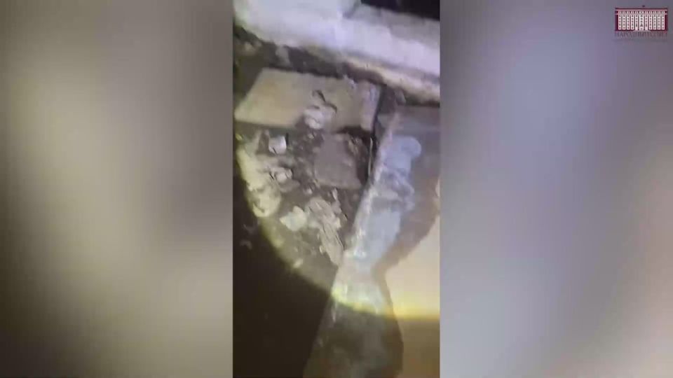 Константин Кузьмин: Глава Донецкой Народной Республики Денис Пушилин поставил перед депутатами Народного Совета ДНР четкую задачу: взять на контроль обращения граждан по поводу порывов воды