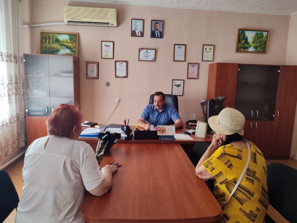 Юрий Будрин: Сегодня, 10 июля 2025 года, заместитель руководителя Управы Кировского внутригородского района Администрации городского округа Донецк ДНР Александр Дёмин провел личный прием граждан